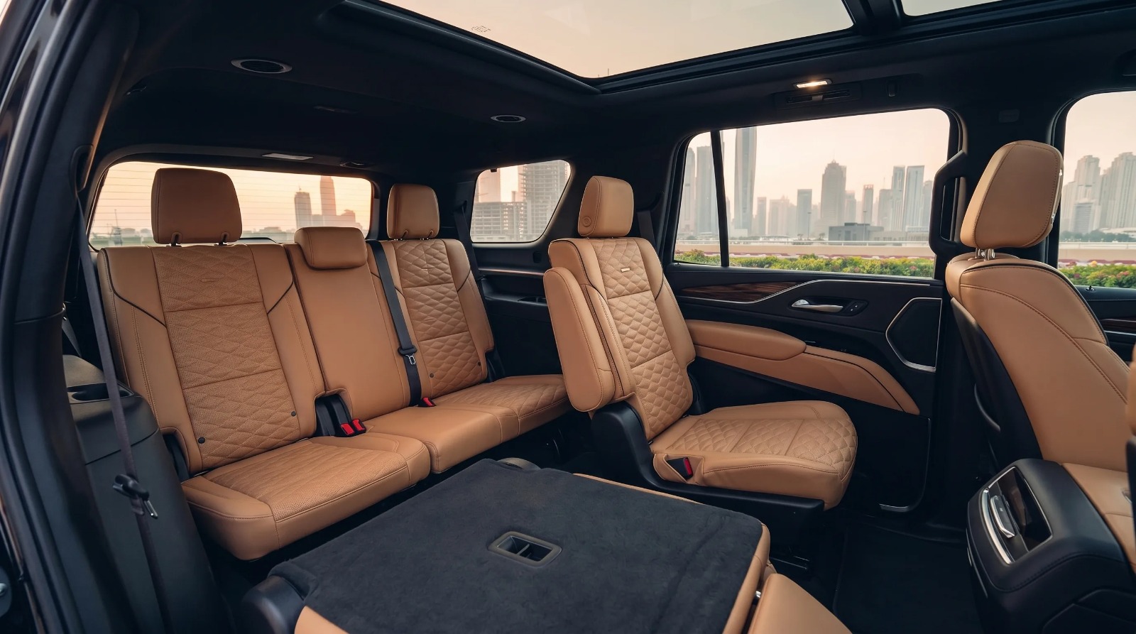 Cadillac Escalade — photo 4